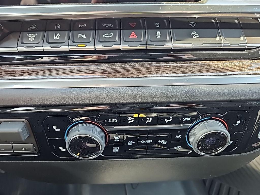 new 2026 Chevrolet Silverado 3500 car, priced at $71,335