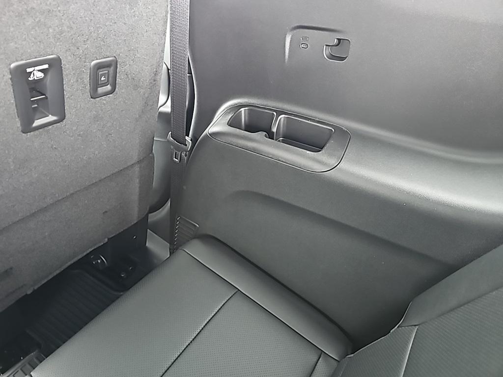 new 2026 Chevrolet Traverse car, priced at $58,815