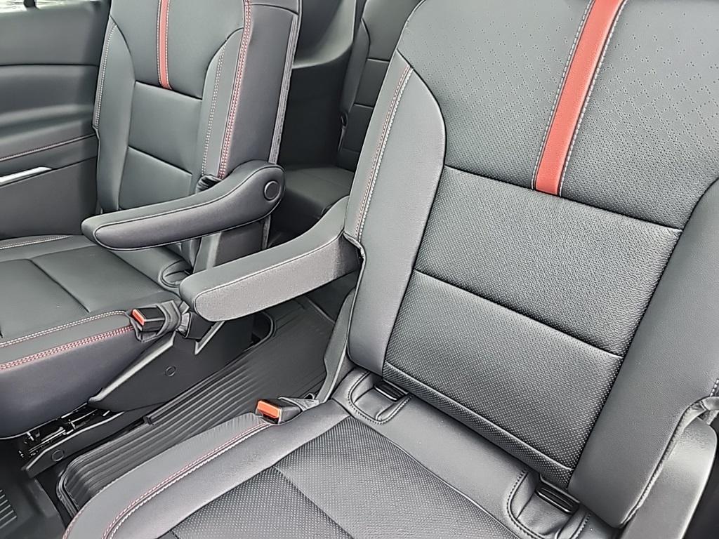 new 2026 Chevrolet Traverse car, priced at $58,815