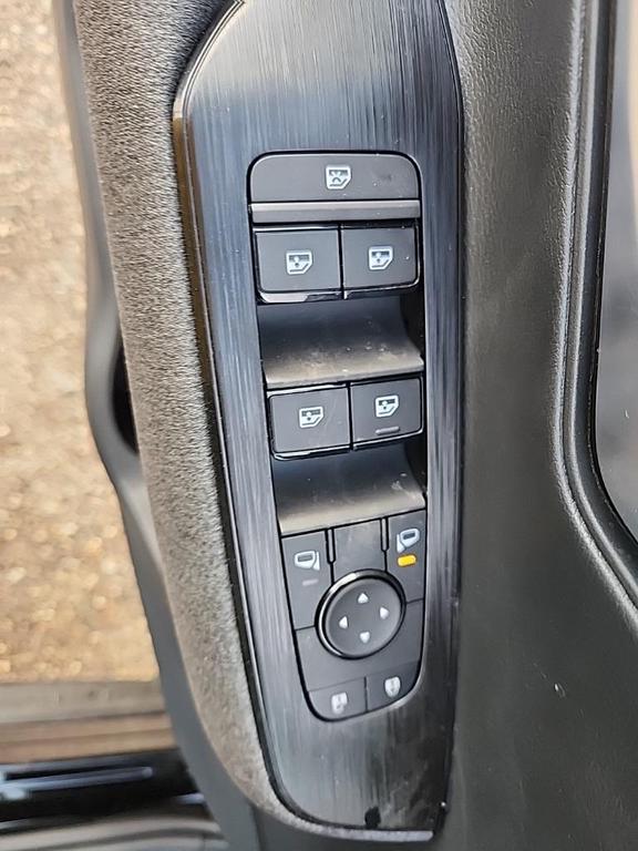 new 2026 Nissan Kicks car, priced at $27,485