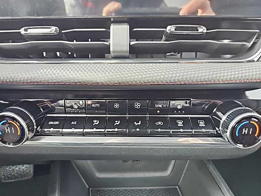 new 2026 Chevrolet Equinox car, priced at $36,540