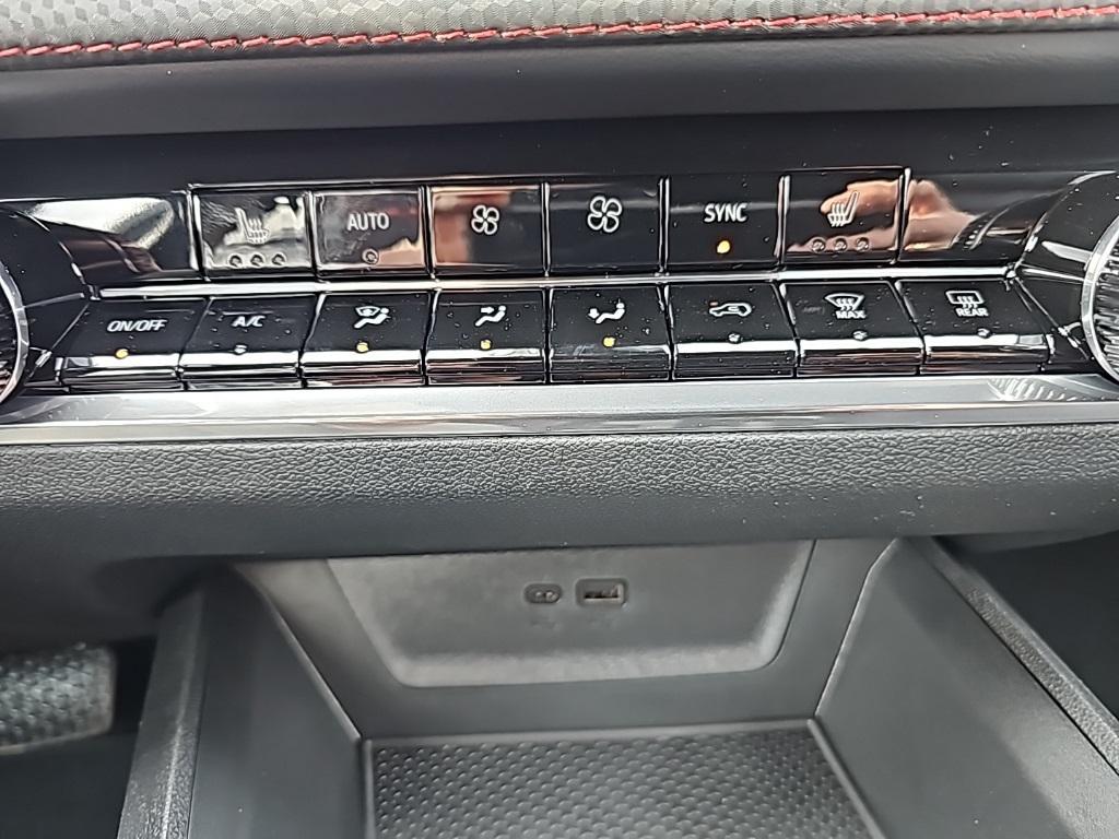 new 2026 Chevrolet Equinox car, priced at $36,540