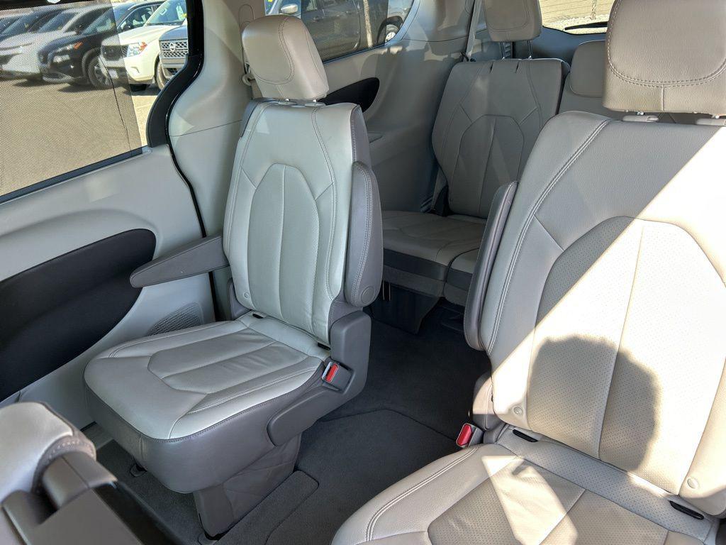 used 2018 Chrysler Pacifica car, priced at $17,039