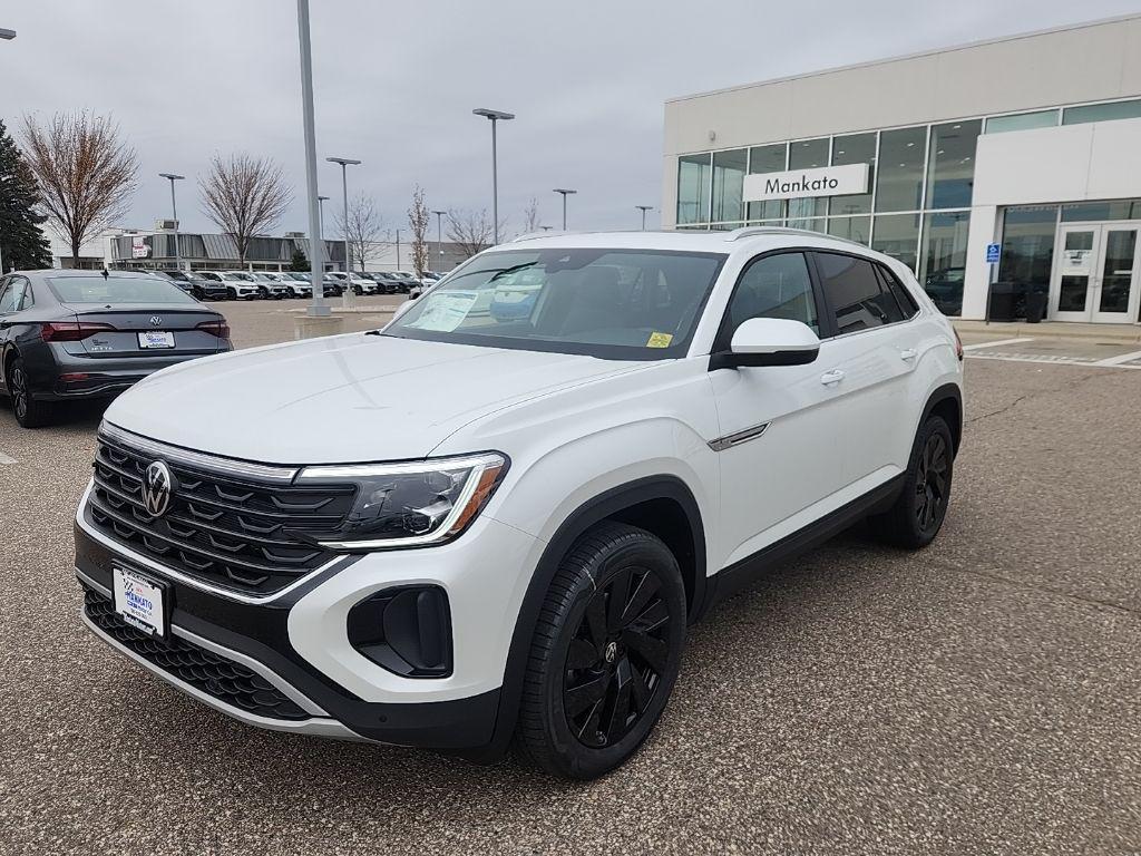 new 2026 Volkswagen Atlas Cross Sport car, priced at $44,302