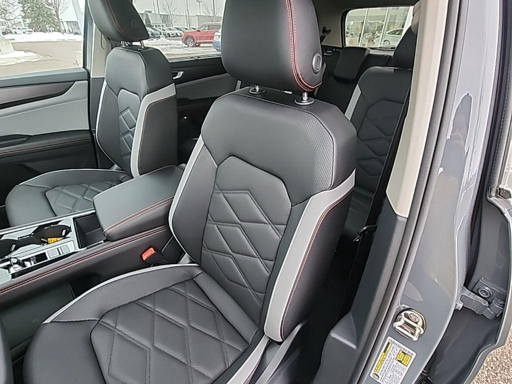 new 2026 Volkswagen Atlas car, priced at $47,862