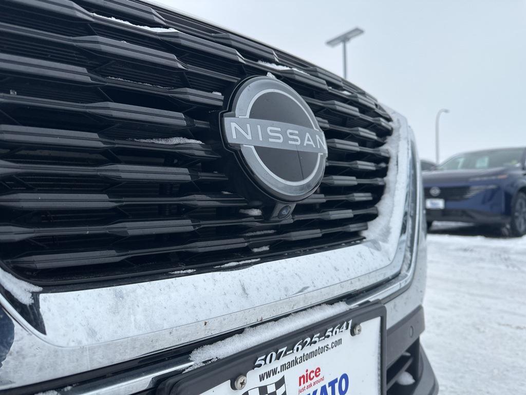 used 2023 Nissan Rogue car, priced at $27,967