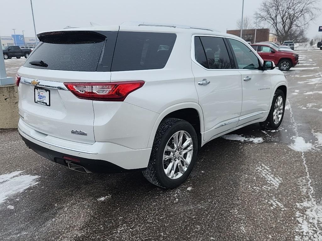 used 2021 Chevrolet Traverse car, priced at $31,867