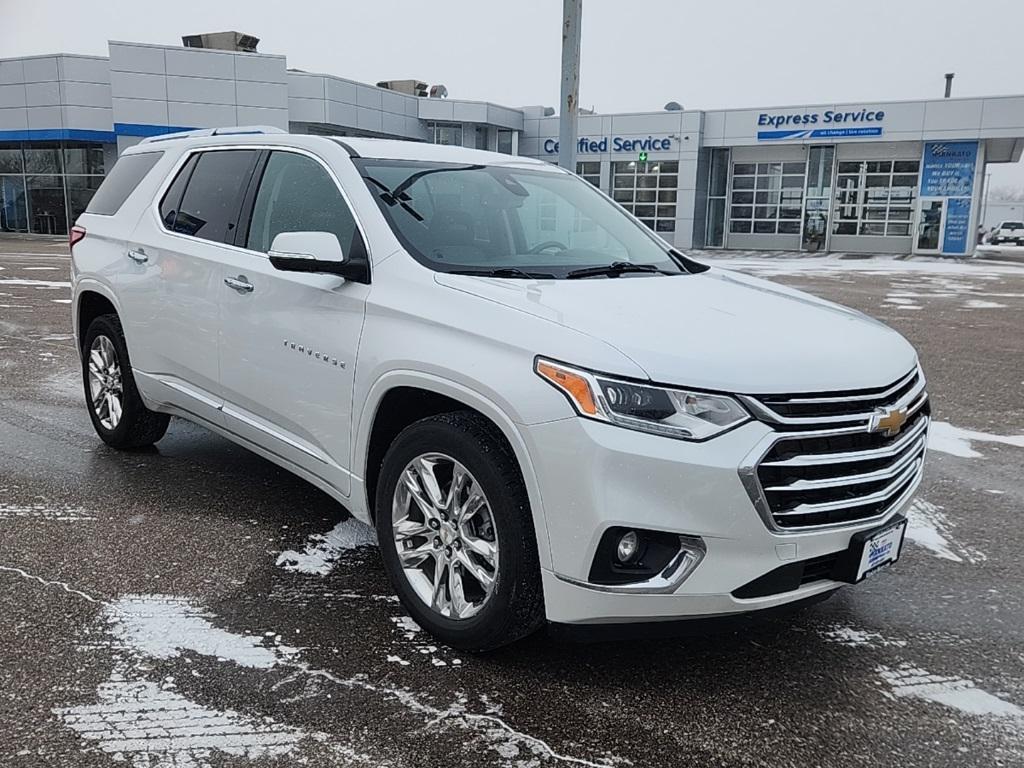 used 2021 Chevrolet Traverse car, priced at $31,867