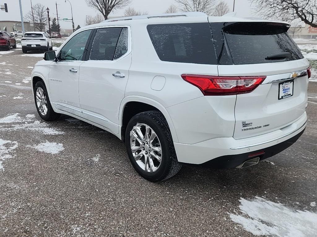 used 2021 Chevrolet Traverse car, priced at $31,867