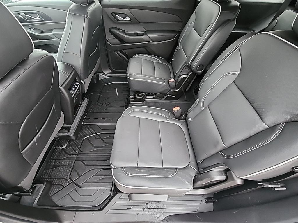 used 2021 Chevrolet Traverse car, priced at $31,867
