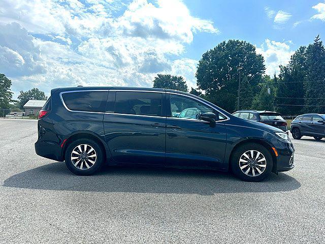 used 2023 Chrysler Pacifica Hybrid car, priced at $21,535
