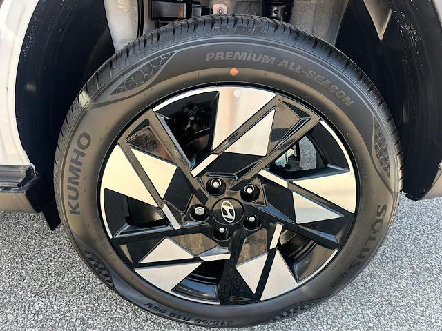 new 2025 Hyundai Kona car, priced at $30,561