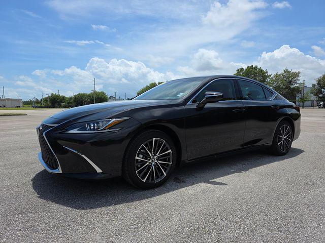 used 2025 Lexus ES 350 car, priced at $45,953