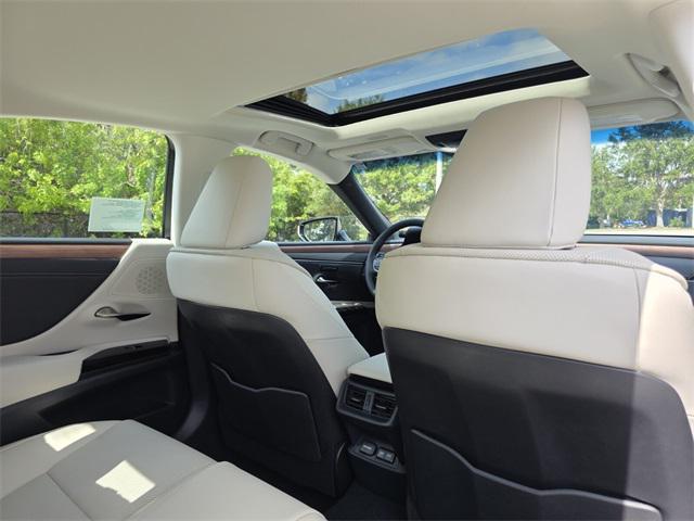new 2025 Lexus ES 350 car, priced at $48,264