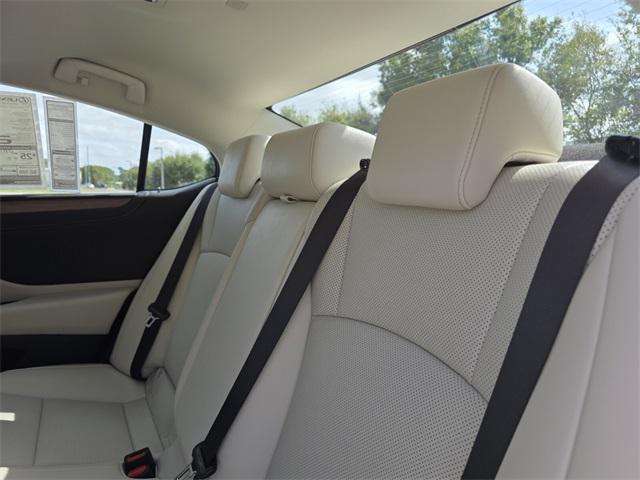 new 2025 Lexus ES 350 car, priced at $48,264