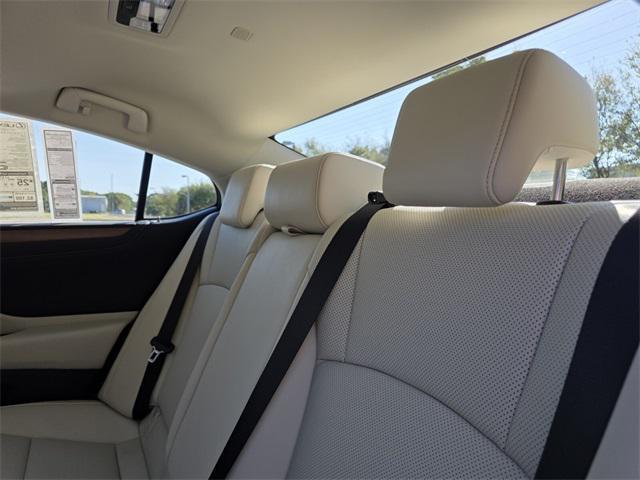 new 2025 Lexus ES 350 car, priced at $49,275