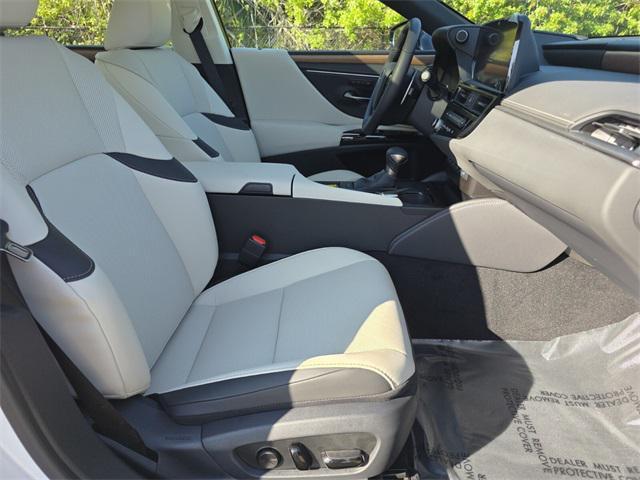 new 2025 Lexus ES 350 car, priced at $49,275