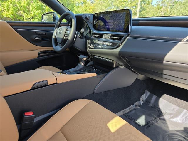 new 2025 Lexus ES 350 car, priced at $49,604