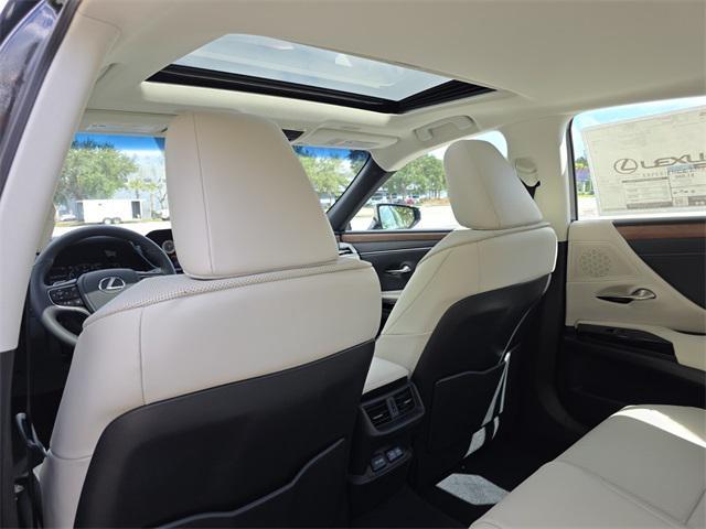 new 2025 Lexus ES 350 car, priced at $47,854