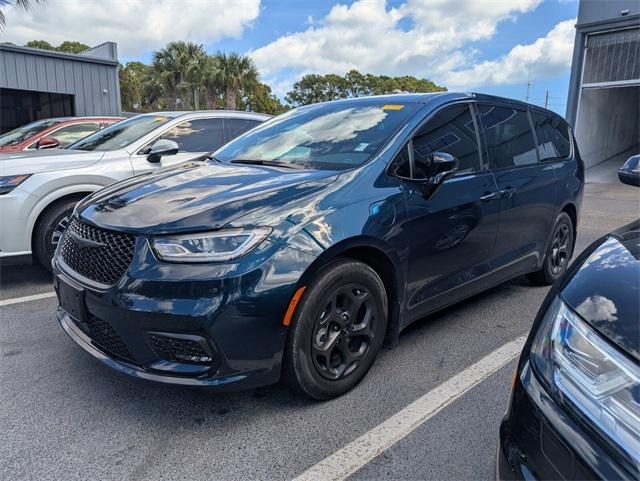 used 2023 Chrysler Pacifica Hybrid car, priced at $30,997