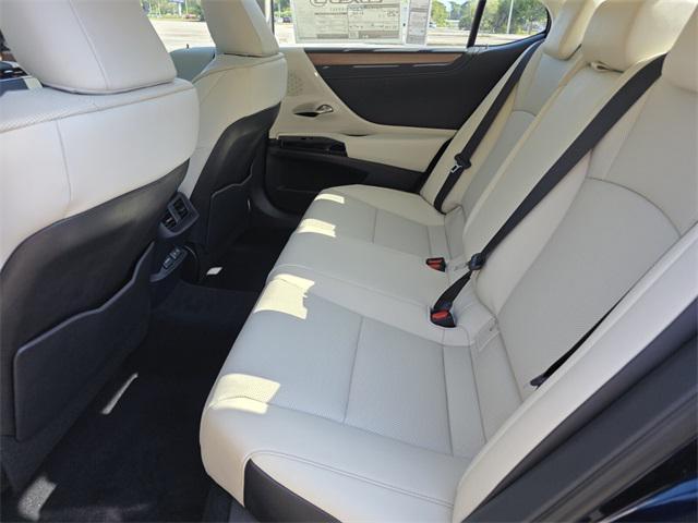 new 2025 Lexus ES 350 car, priced at $48,775