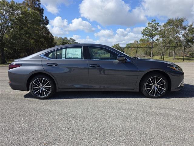 new 2025 Lexus ES 350 car, priced at $49,604