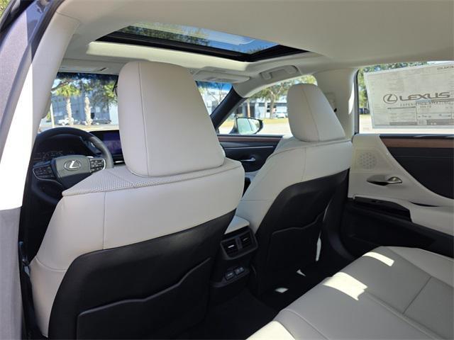 new 2025 Lexus ES 350 car, priced at $49,604