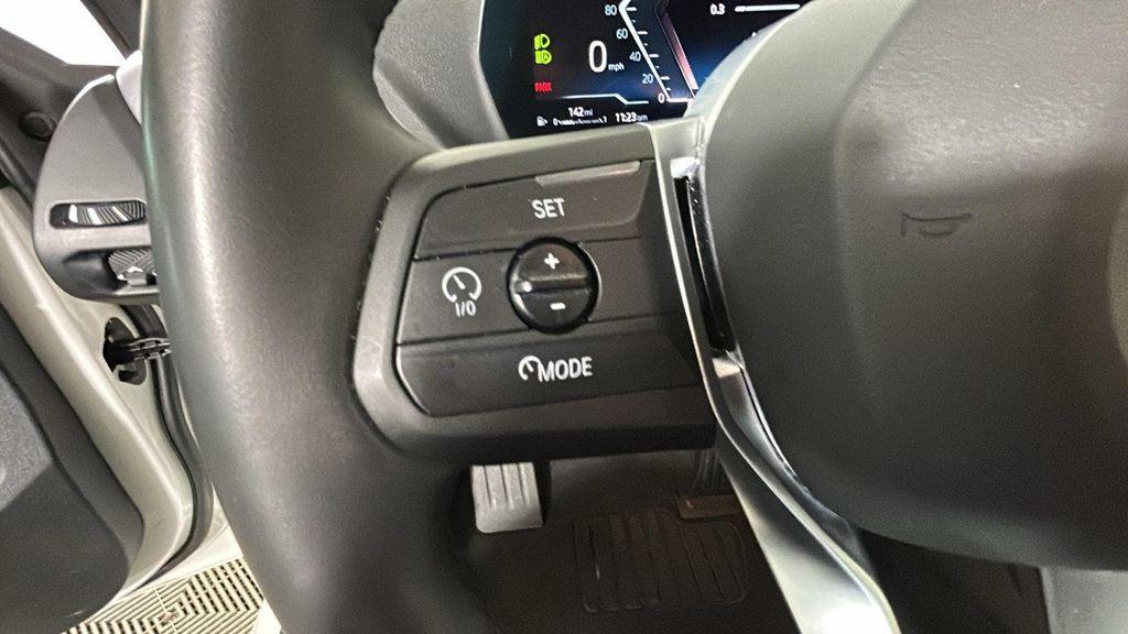 BMW 2 Series view 20