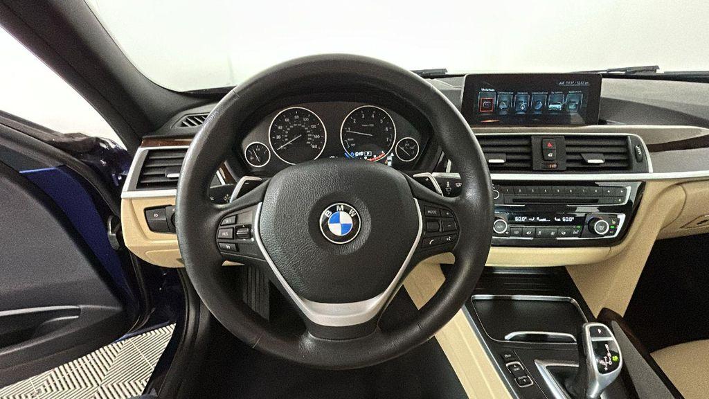 BMW 3 Series view 18