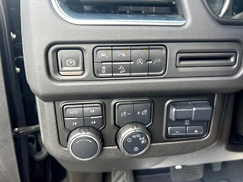 used 2021 Chevrolet Suburban car, priced at $38,495