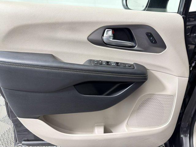 used 2023 Chrysler Pacifica car, priced at $23,789