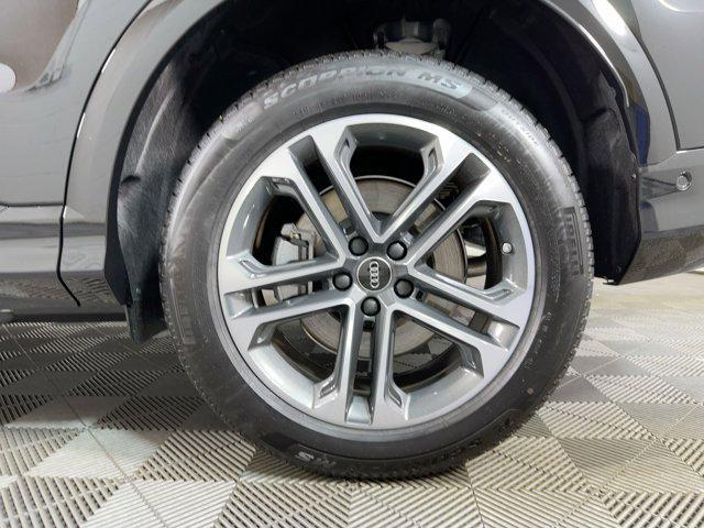 new 2025 Audi Q5 car, priced at $55,661