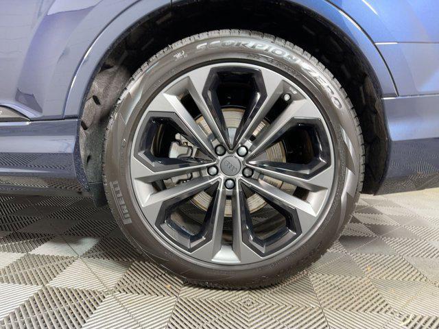 new 2026 Audi Q7 car, priced at $81,955