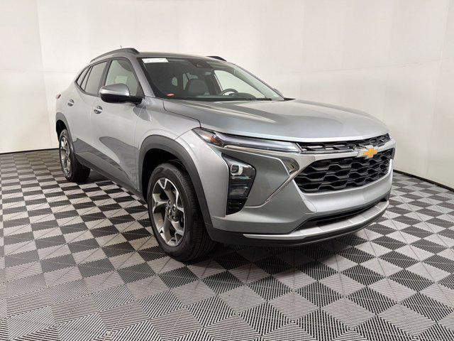 used 2025 Chevrolet Trax car, priced at $20,298
