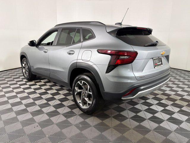 used 2025 Chevrolet Trax car, priced at $20,298