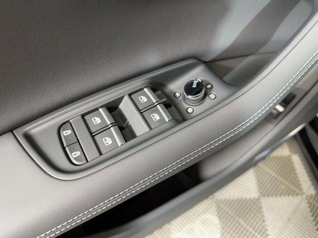new 2026 Audi Q7 car, priced at $72,811