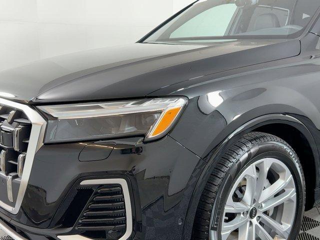 new 2026 Audi Q7 car, priced at $72,811
