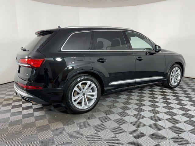 new 2026 Audi Q7 car, priced at $72,811