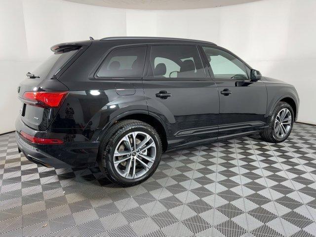 new 2026 Audi Q7 car, priced at $64,881