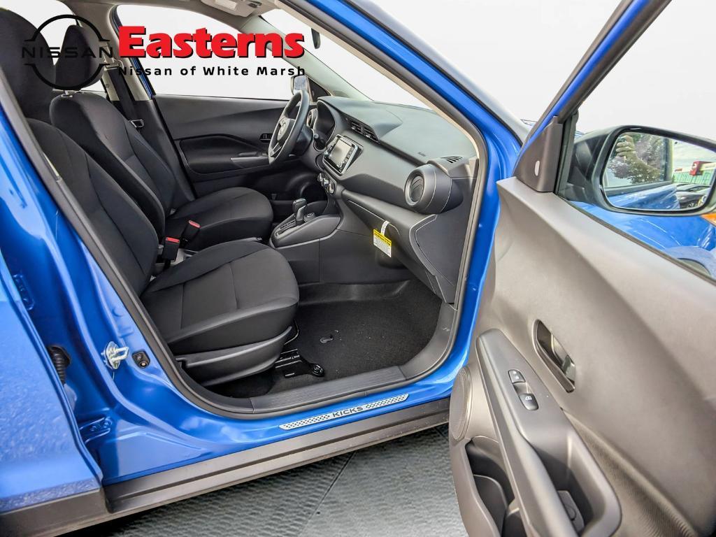 new 2025 Nissan Kicks Play car, priced at $21,304