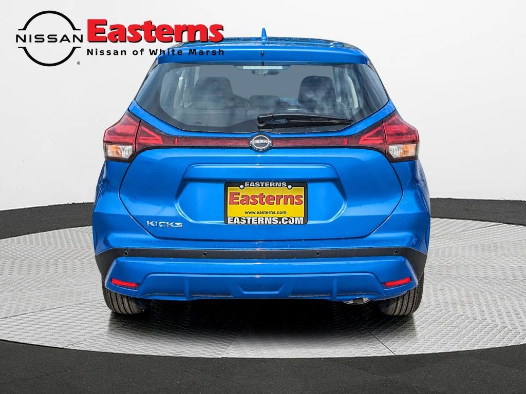 new 2025 Nissan Kicks Play car, priced at $21,210