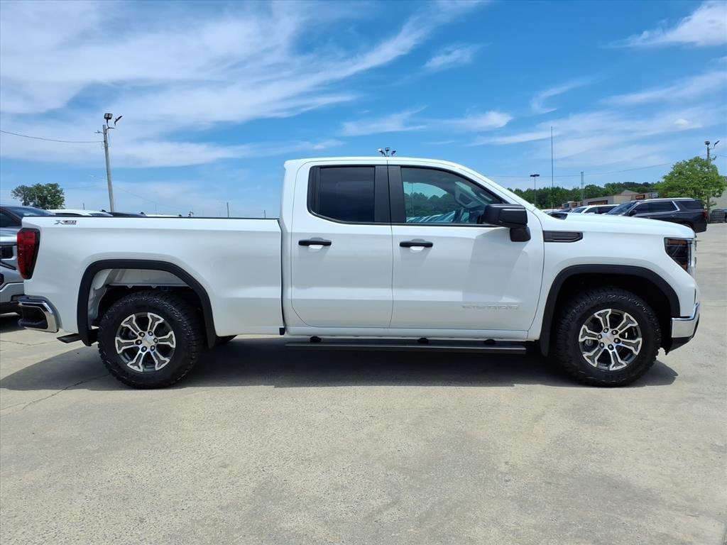 new 2026 GMC Sierra 1500 car, priced at $41,655