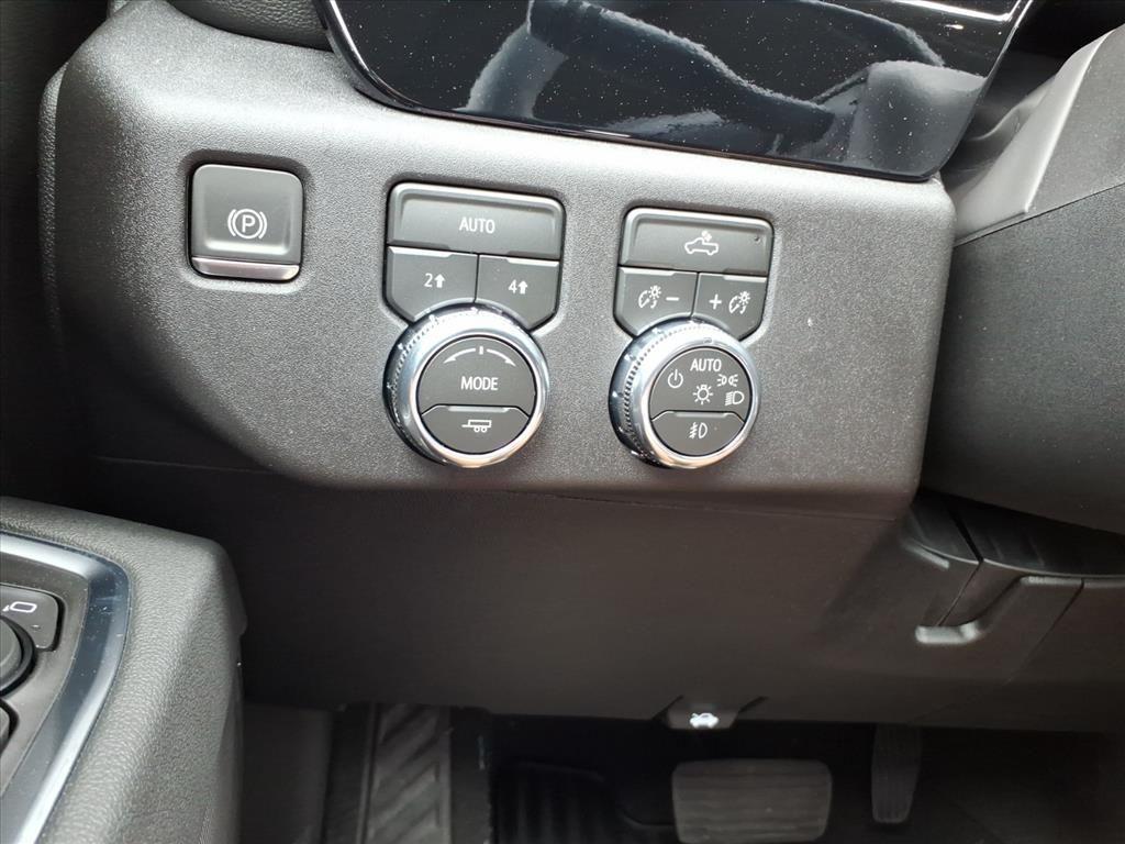 new 2026 GMC Sierra 1500 car, priced at $42,590