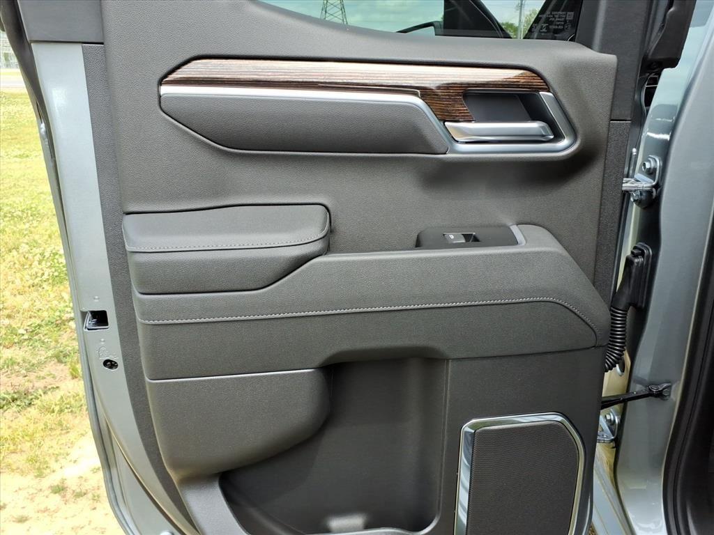 new 2026 GMC Sierra 1500 car, priced at $42,590