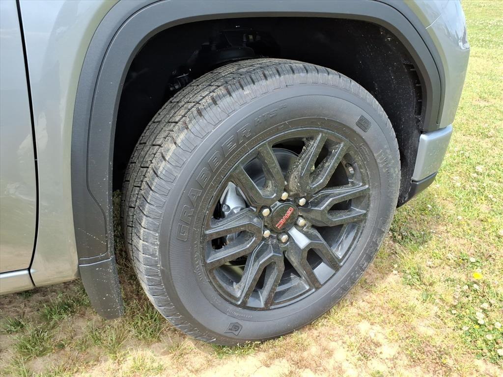 new 2026 GMC Sierra 1500 car, priced at $42,590