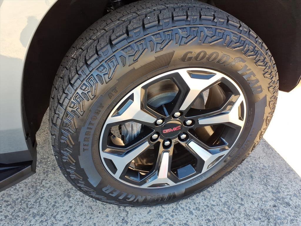 new 2026 GMC Yukon XL car, priced at $81,955