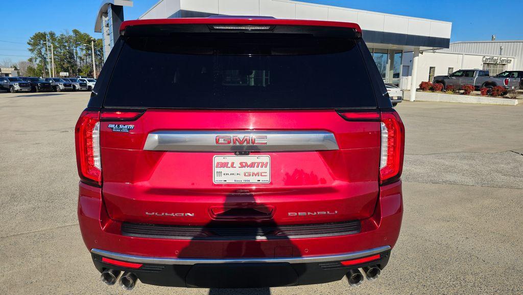 used 2022 GMC Yukon XL car, priced at $51,897