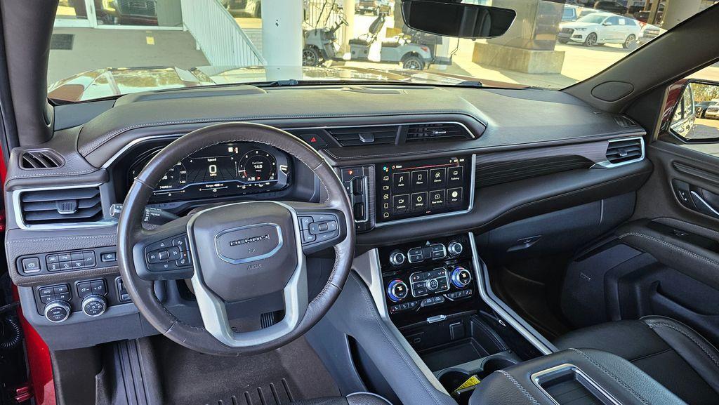 used 2022 GMC Yukon XL car, priced at $51,897