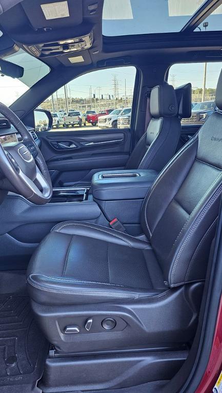 used 2022 GMC Yukon XL car, priced at $51,897