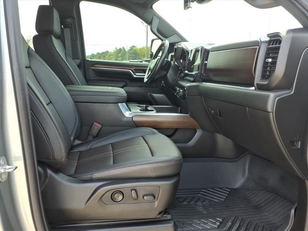 used 2024 Chevrolet Silverado 2500 car, priced at $70,987